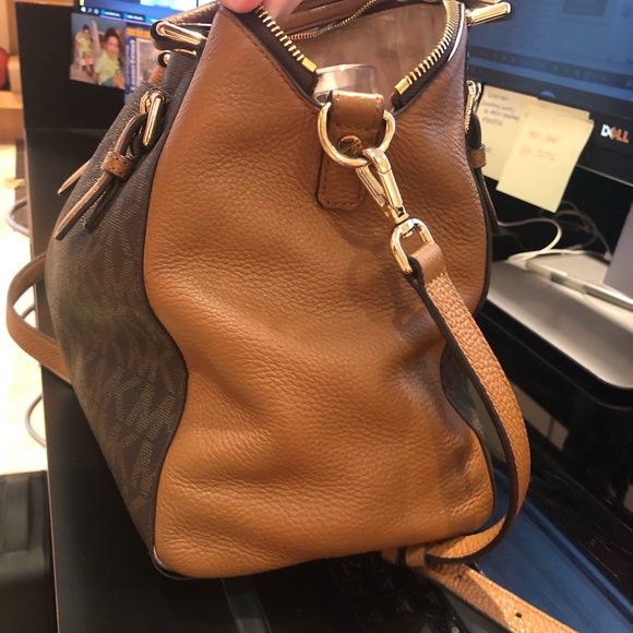 SOLD Michael Kors Bag - Picture 3 of 5